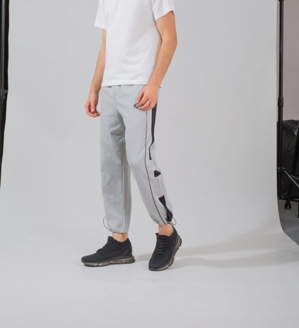 Pantalon de jogging streetwear – Gris clair à bandes noires